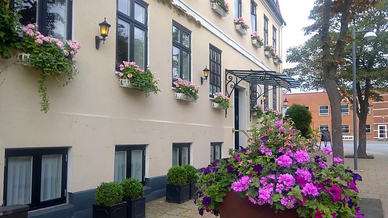 Park Hotel & Vinbar Frederikshavn Ngoại thất bức ảnh